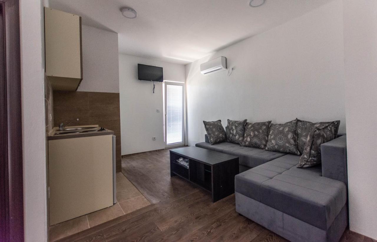 Apartments Elena Budva Exteriör bild